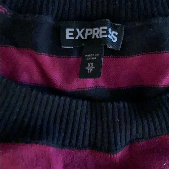 2 Express sweaters - Picture 3 of 3